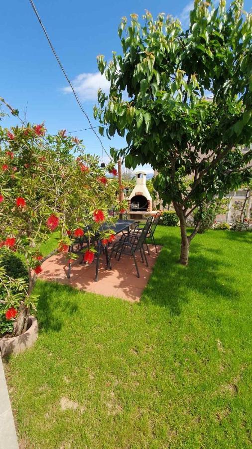 Apartman Sara *